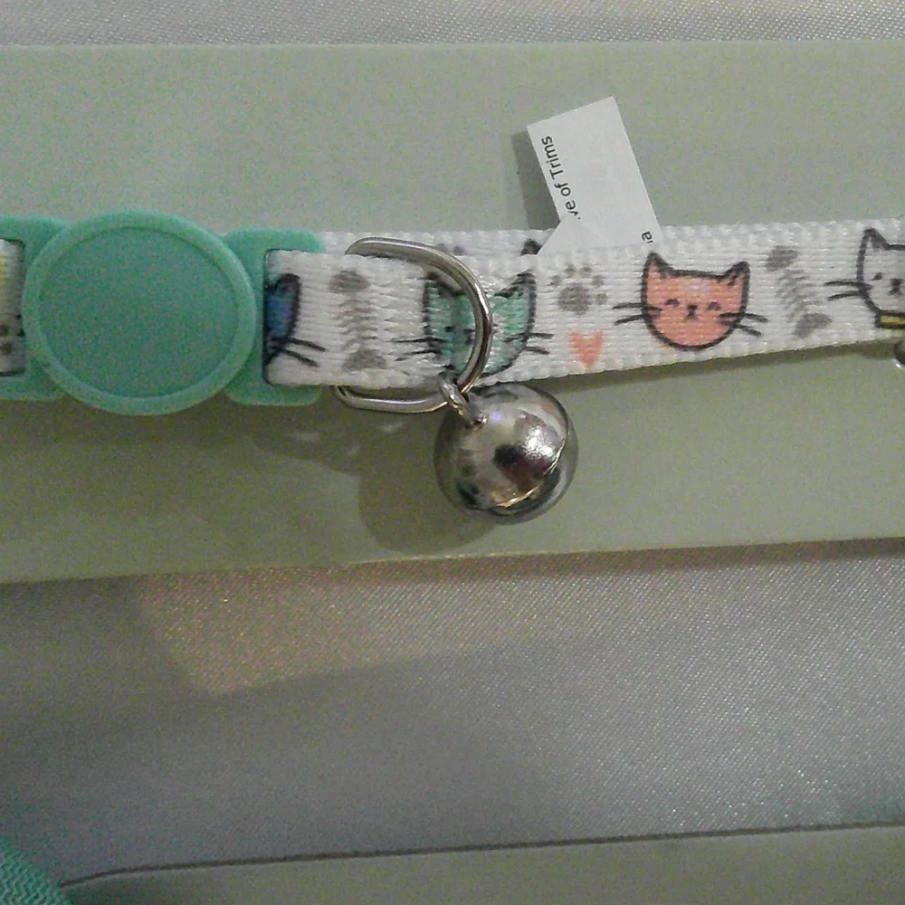 Kitty City Green Cat Face Print Harness/Leash Set, Collar, Bow Tie, Charm